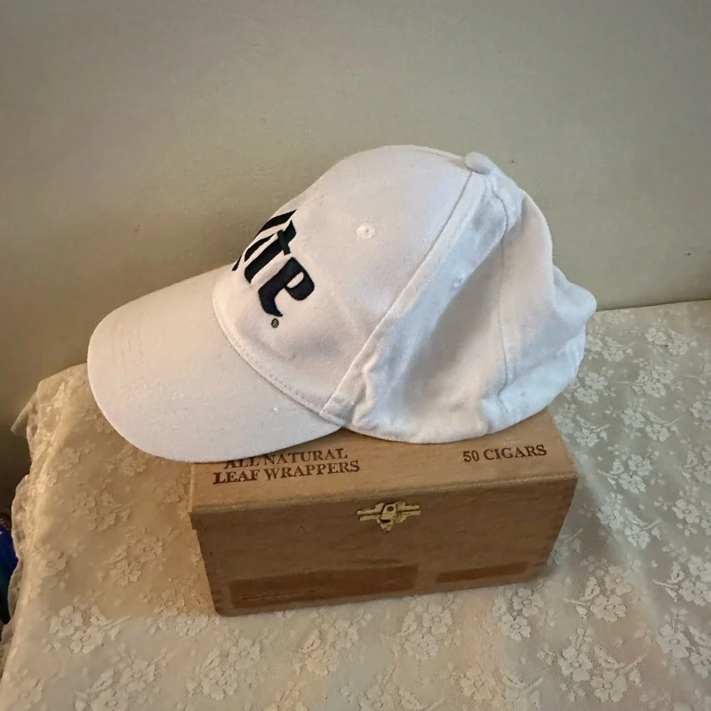 Lite Beer Cap Pre Owned